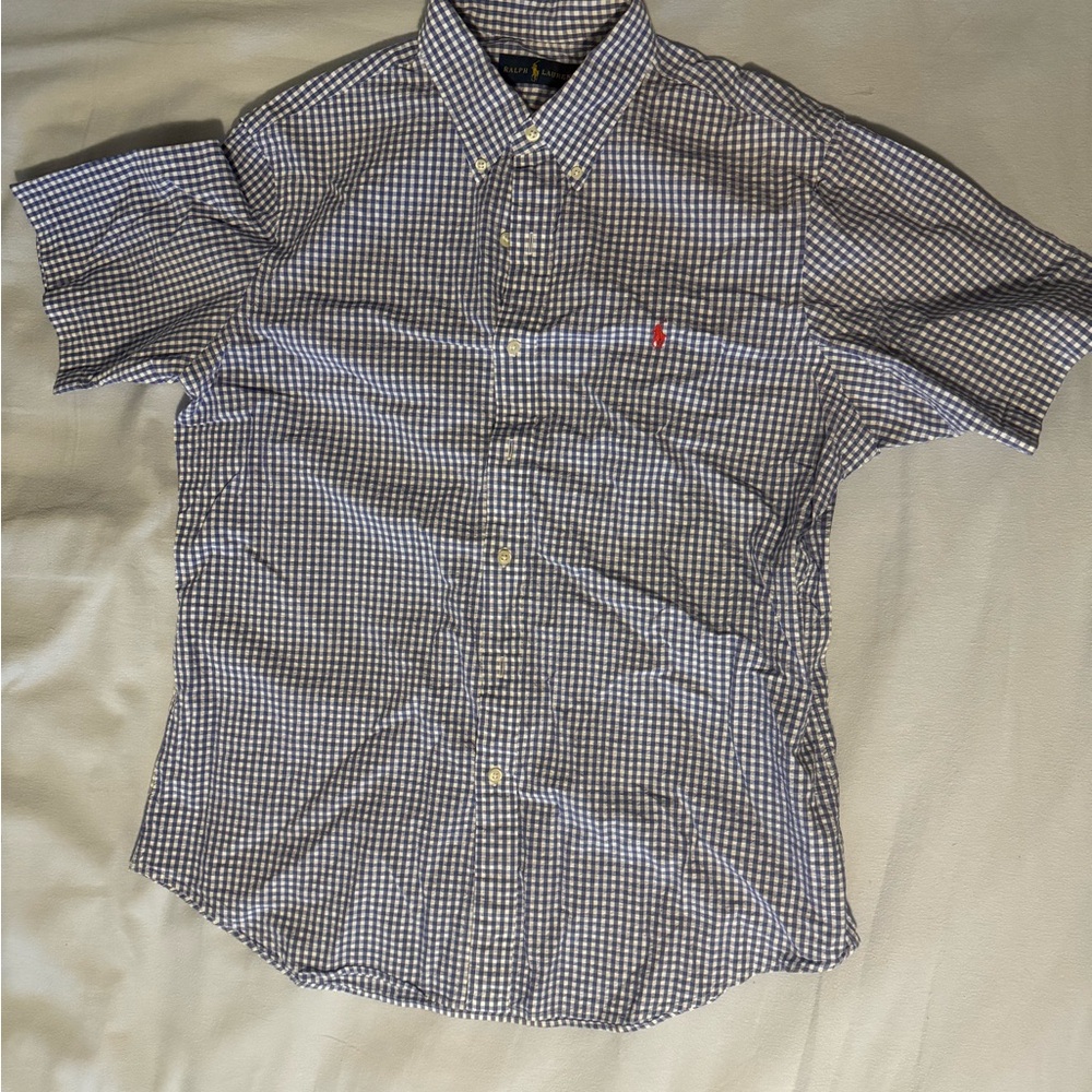 4 Men’s button down short sleeve shirts